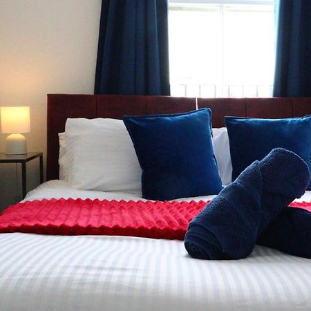 Brand New Modern Apartments Steps From Gloucester Quays Esterno foto