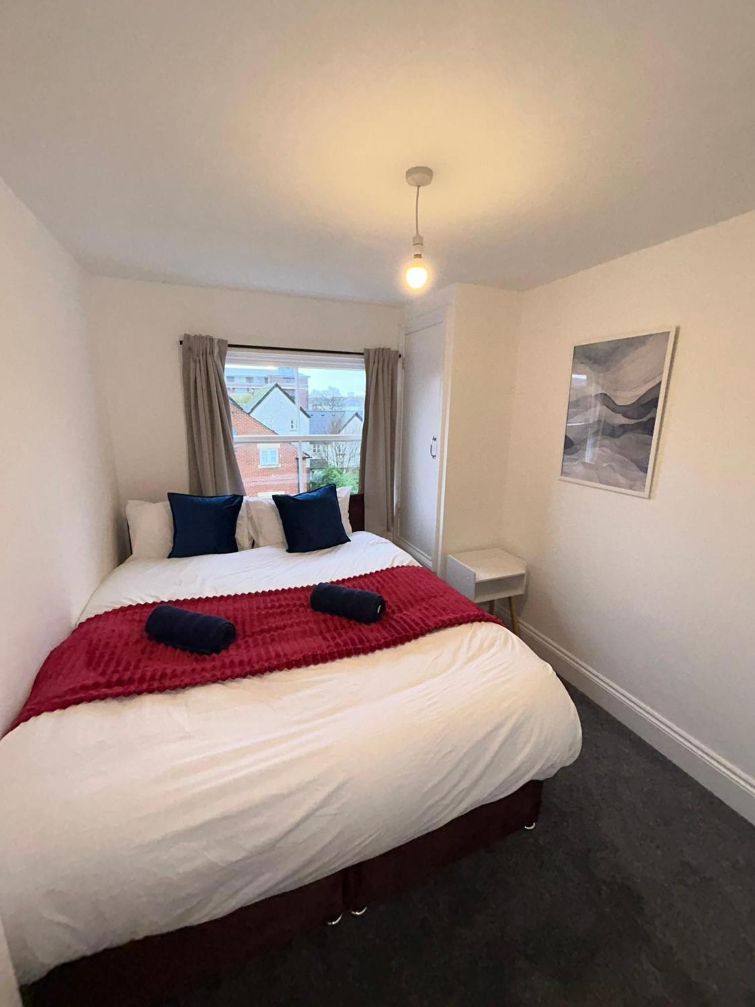 Brand New Modern Apartments Steps From Gloucester Quays Esterno foto