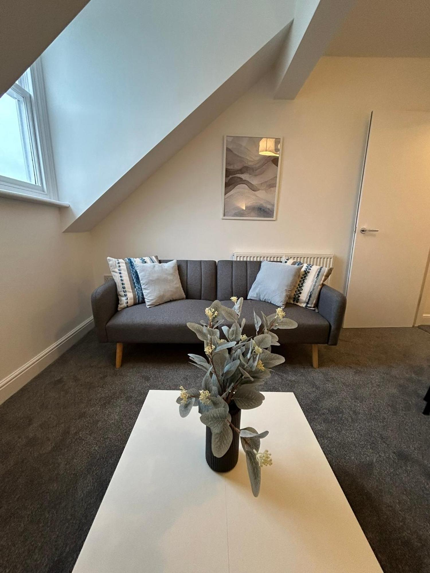 Brand New Modern Apartments Steps From Gloucester Quays Esterno foto
