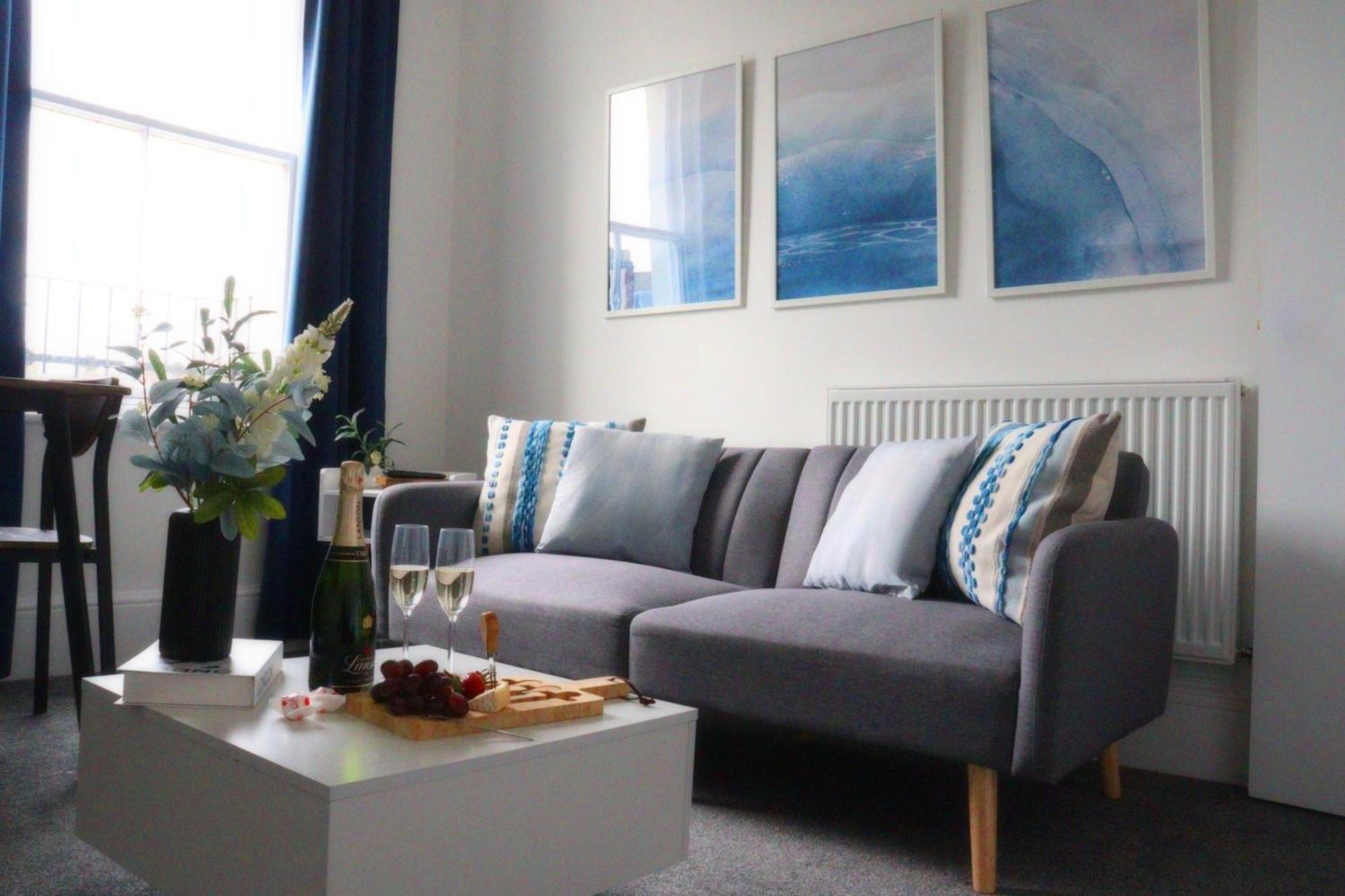 Brand New Modern Apartments Steps From Gloucester Quays Esterno foto