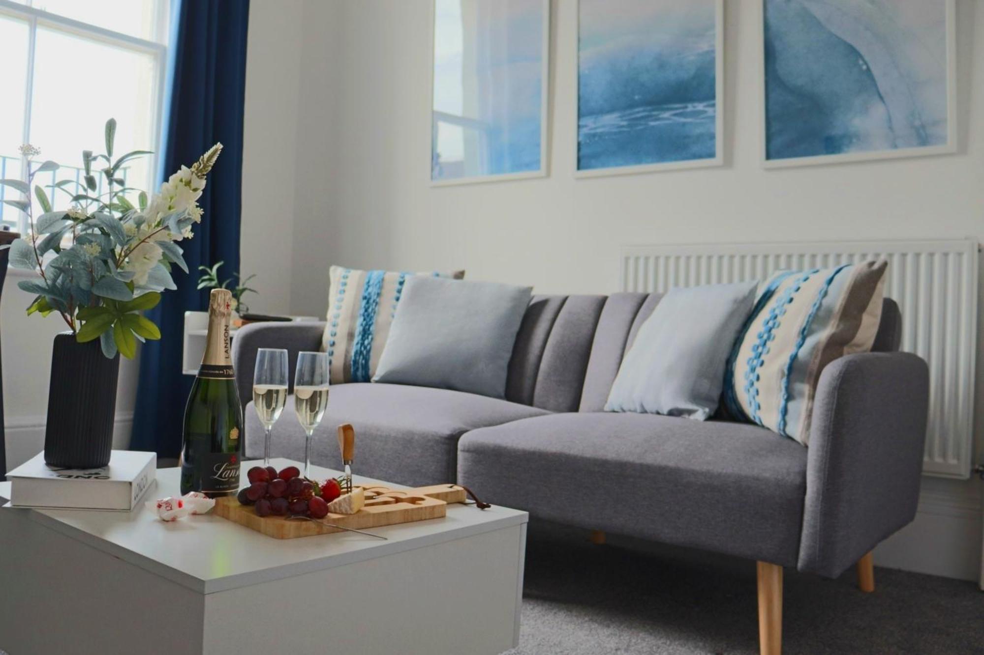 Brand New Modern Apartments Steps From Gloucester Quays Esterno foto