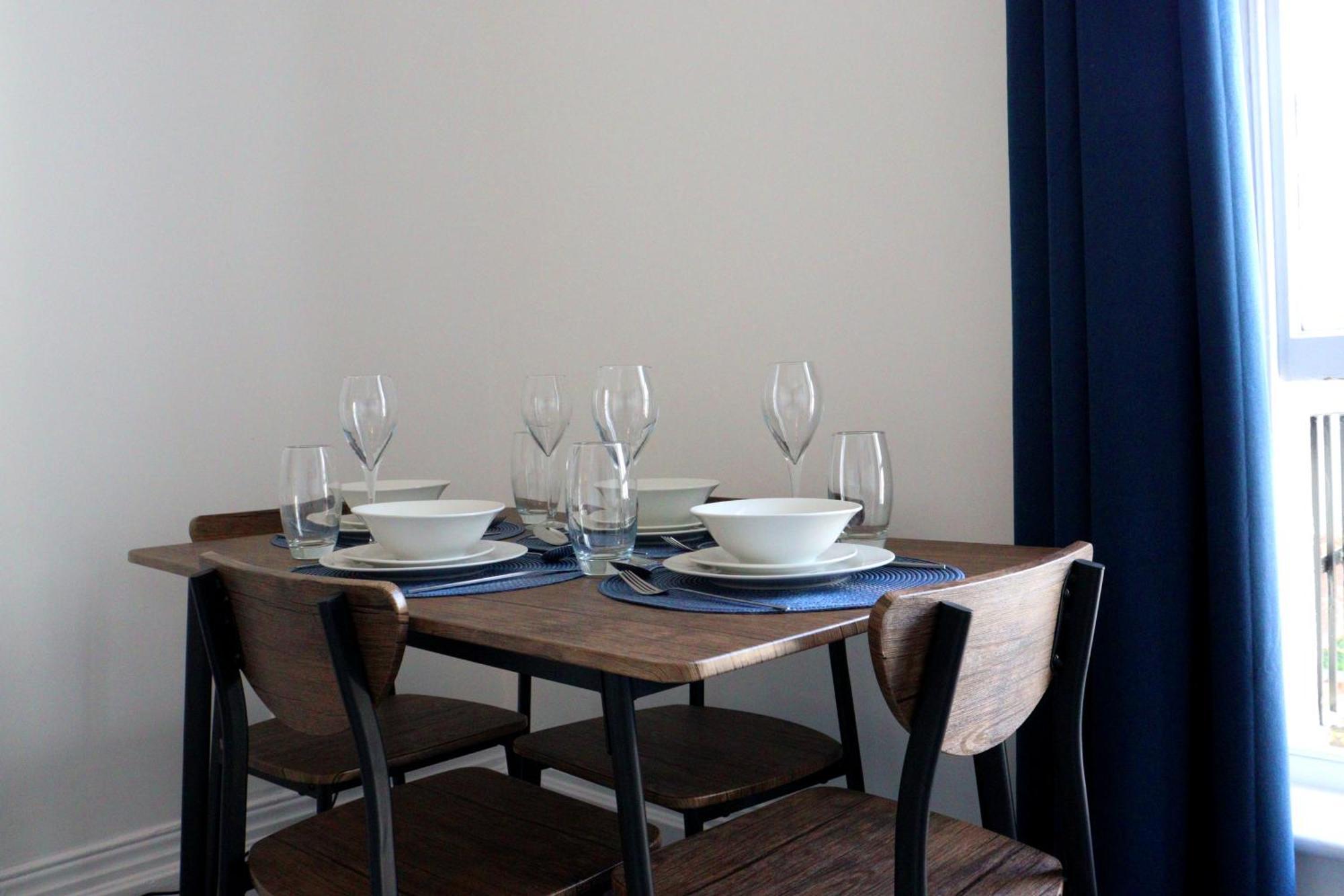 Brand New Modern Apartments Steps From Gloucester Quays Esterno foto