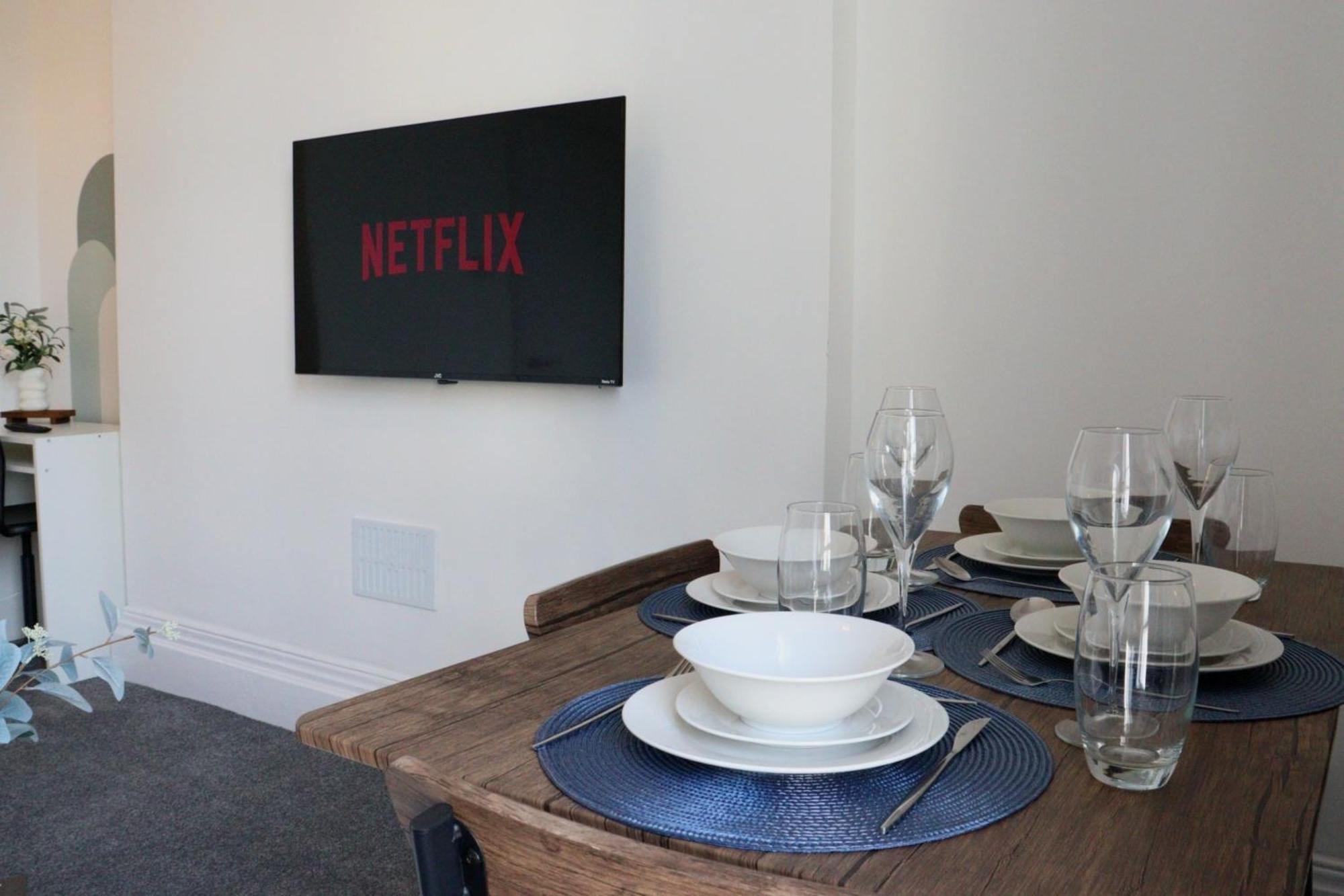 Brand New Modern Apartments Steps From Gloucester Quays Esterno foto